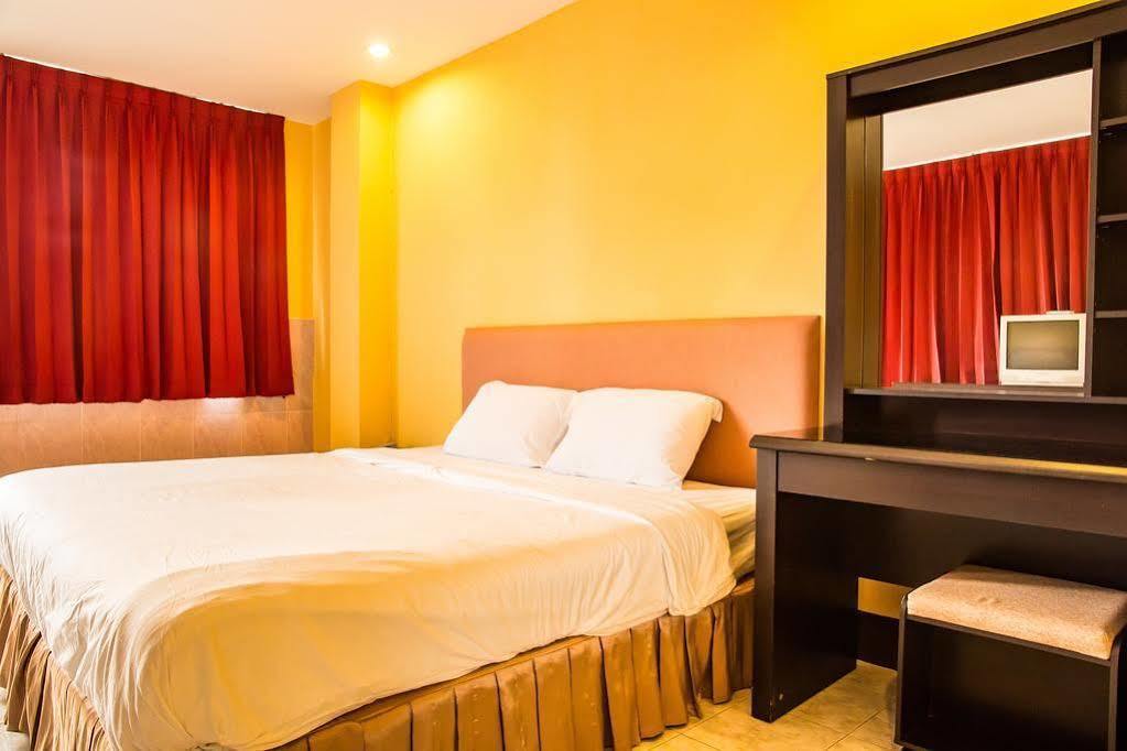 Fnb Hotel Central Pattaya Εξωτερικό φωτογραφία