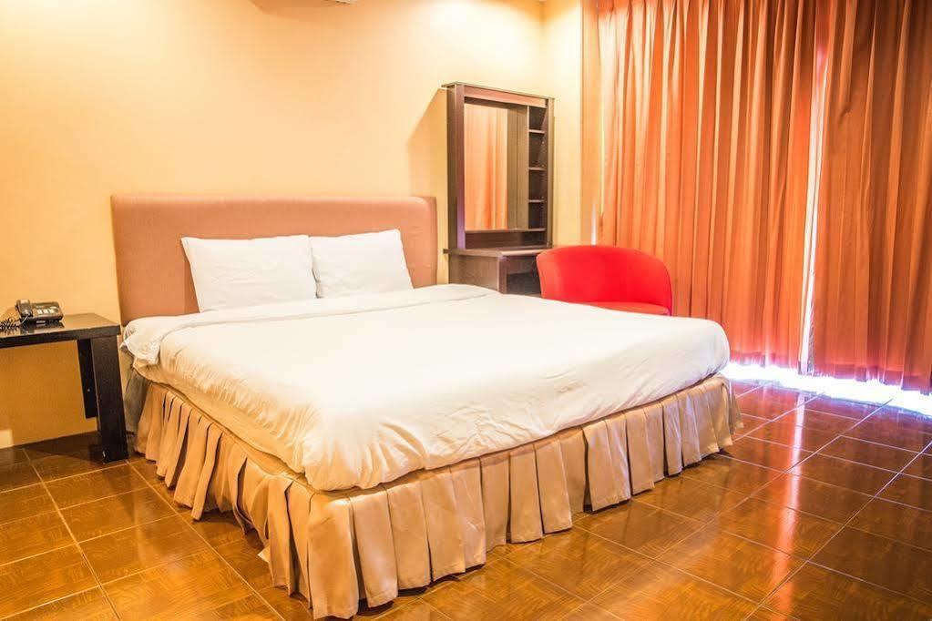 Fnb Hotel Central Pattaya Εξωτερικό φωτογραφία